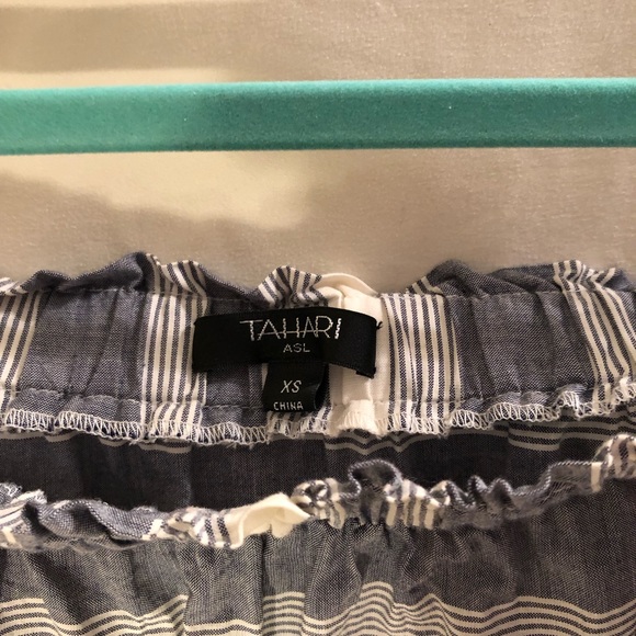 Tahari ASL Woven Top in Stripes - Picture 4 of 5